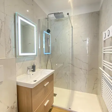 06An - Beautiful Apartment In The Heart Of Old Antibes Exterior foto