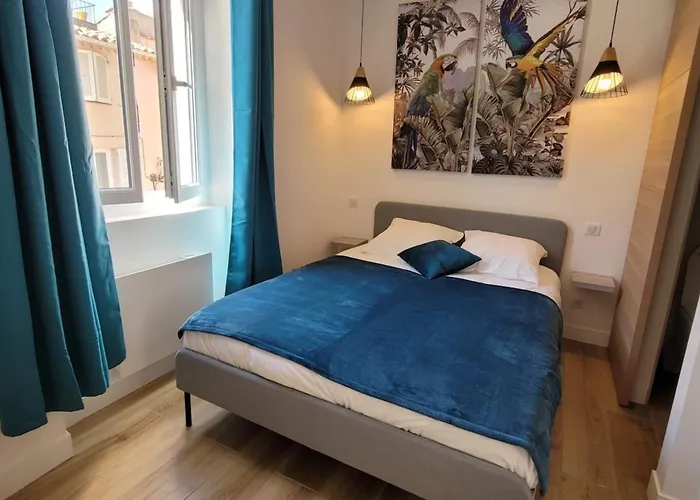 06An - Beautiful Apartment In The Heart Of Old Antibes
